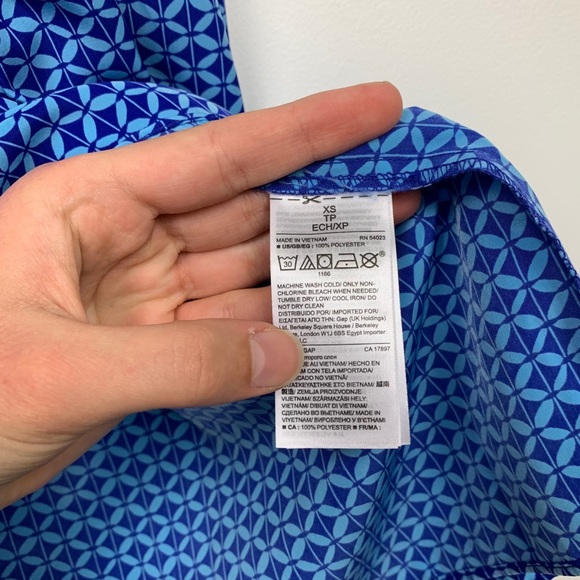 GAP Blue Print Sleeveless Smock Dress - Picture 5 of 9